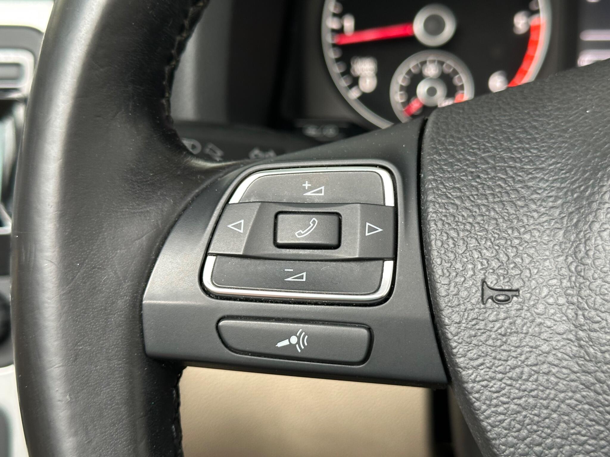 Volkswagen EOS - Image 19