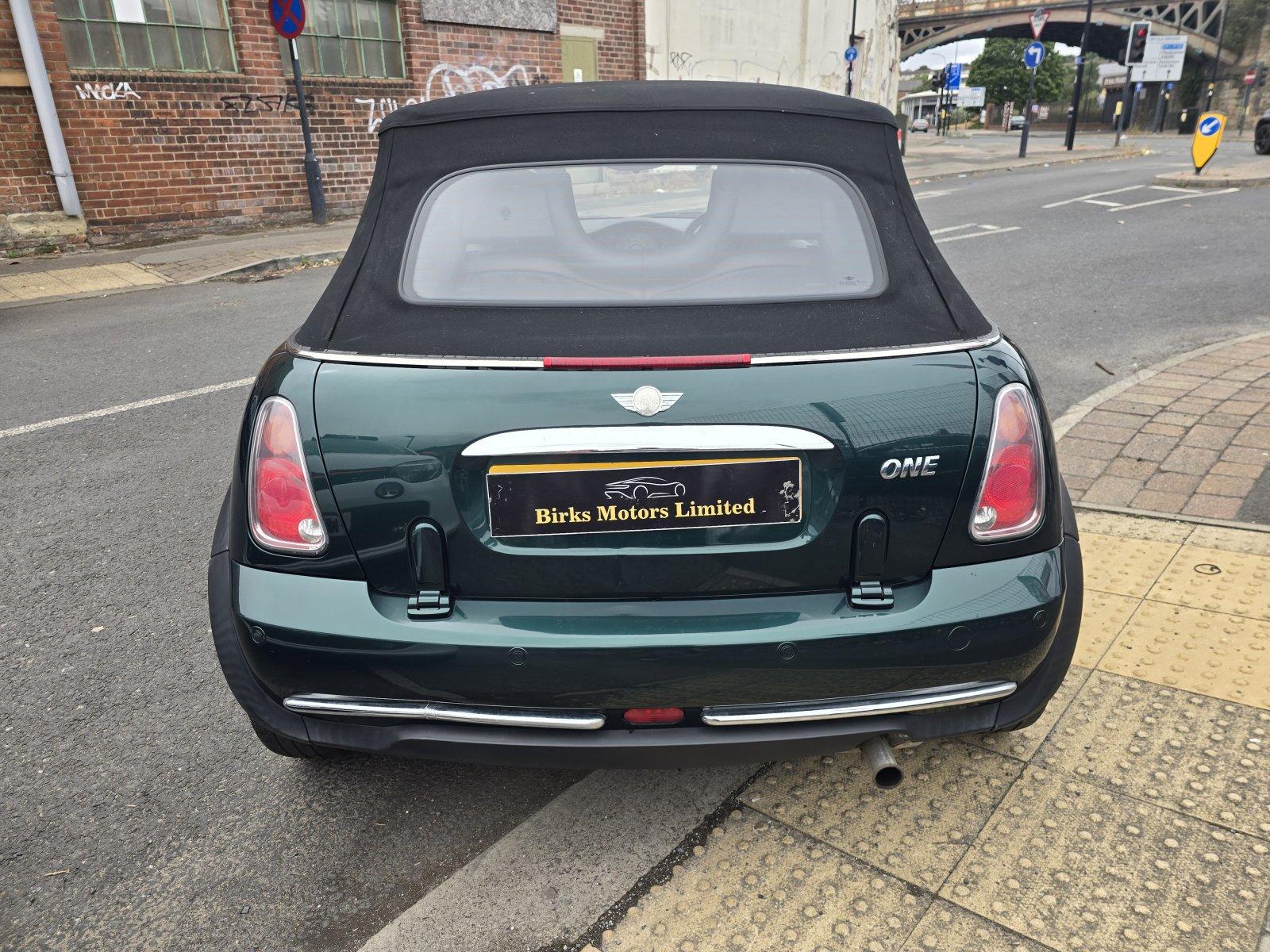 MINI Convertible - Image 6