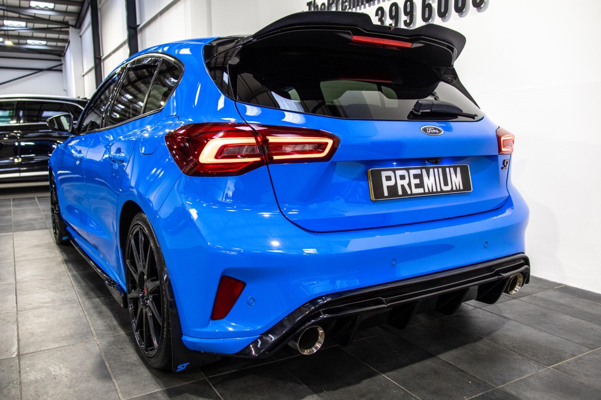 Ford Focus - Image 10