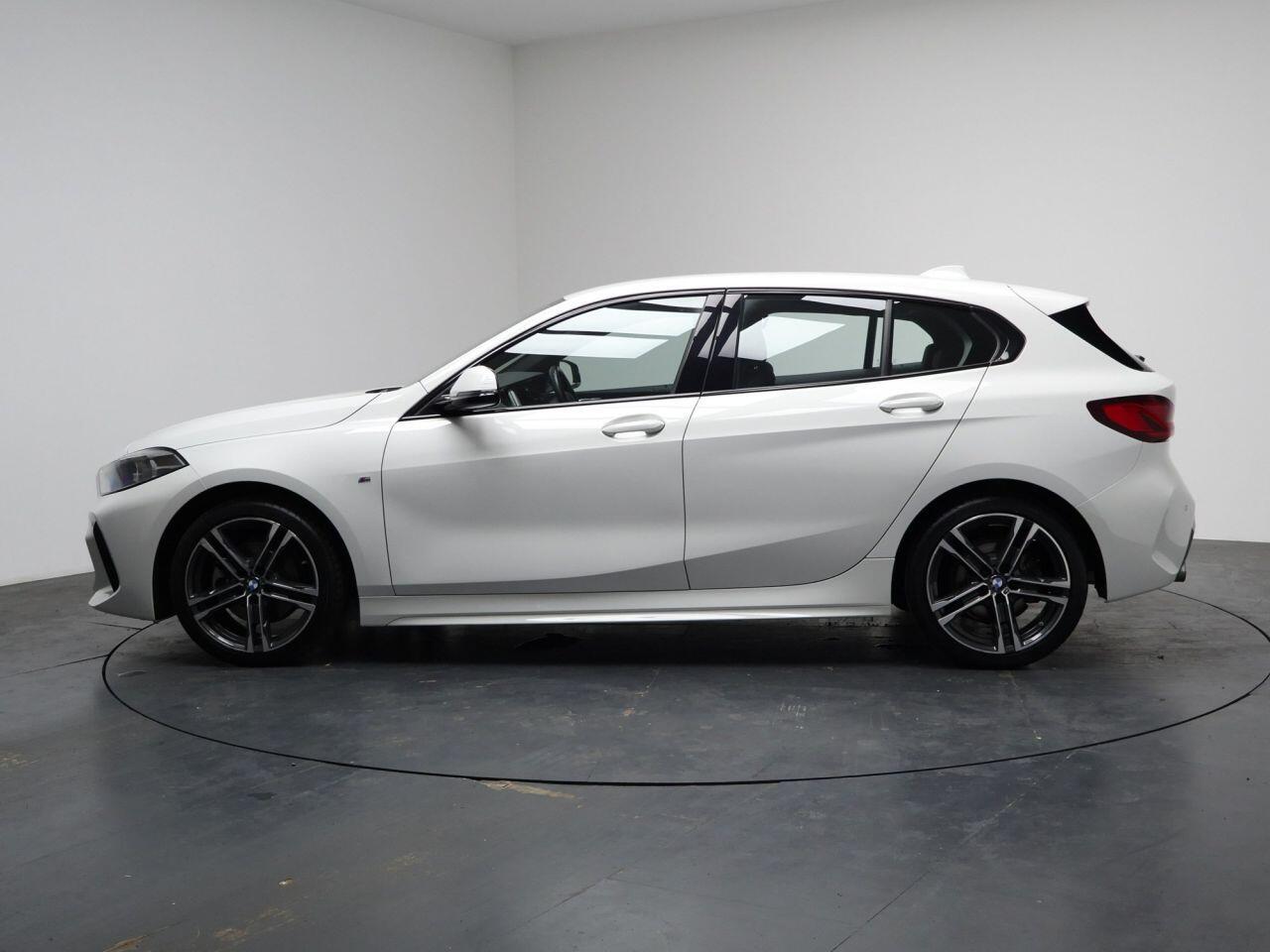 BMW 1 Series - Image 4