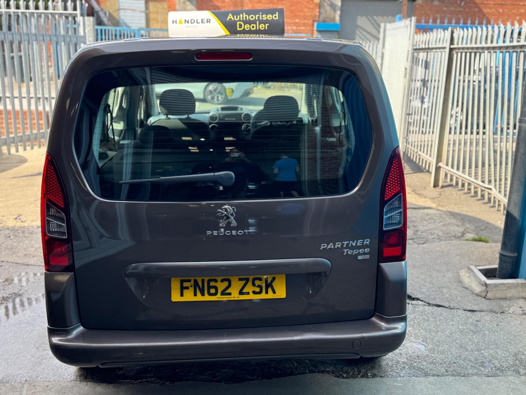 Peugeot Partner Tepee - Image 16