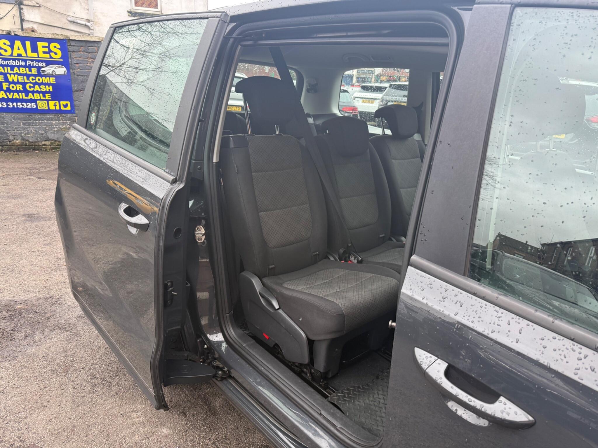 Volkswagen Sharan - Image 18