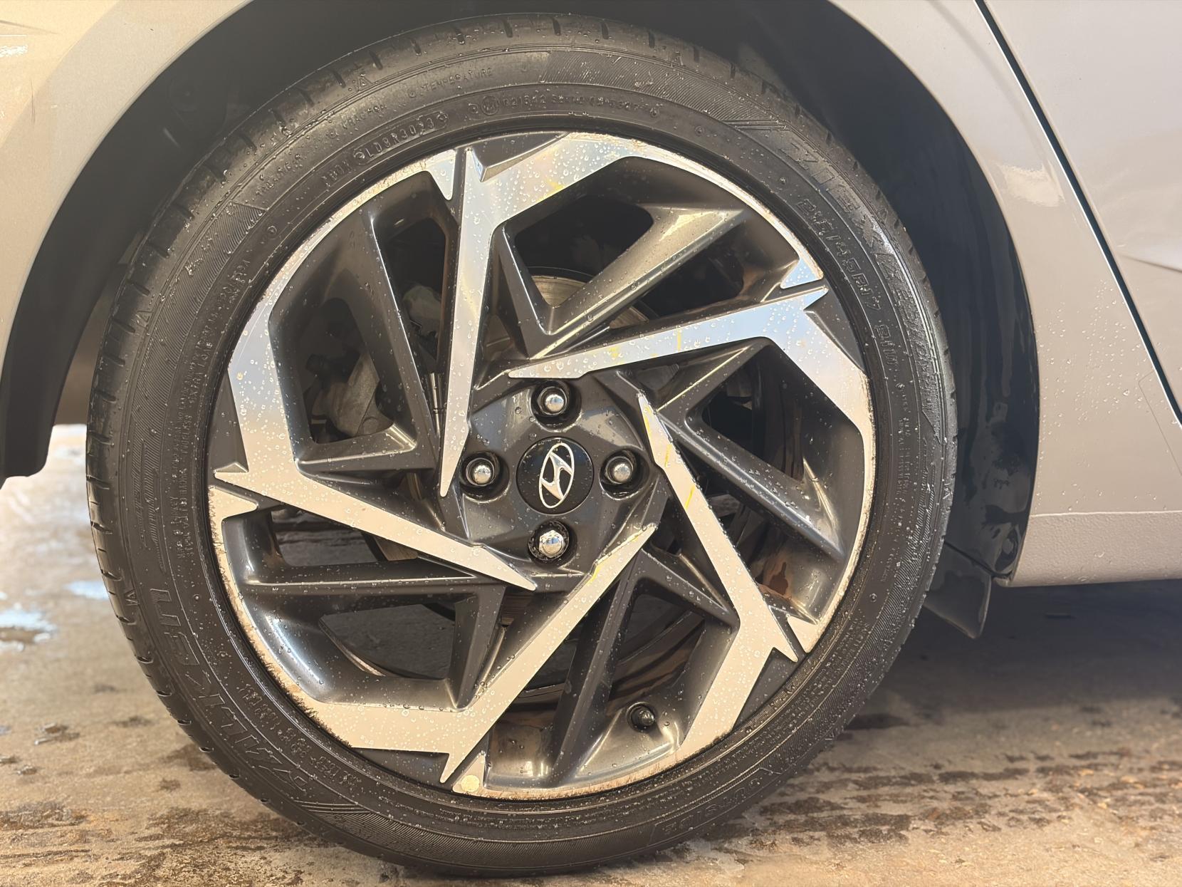 Hyundai i20 - Image 9