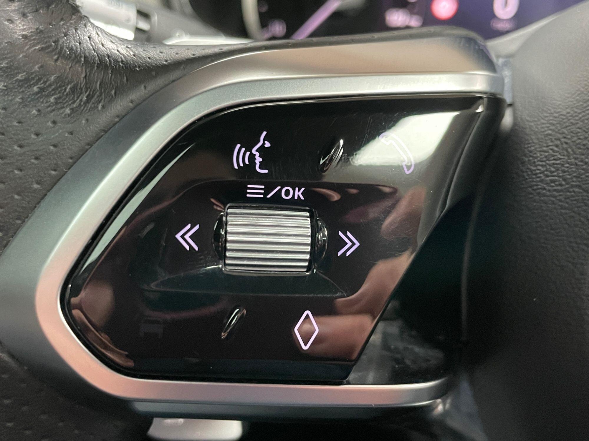 Jaguar F-Pace - Image 36