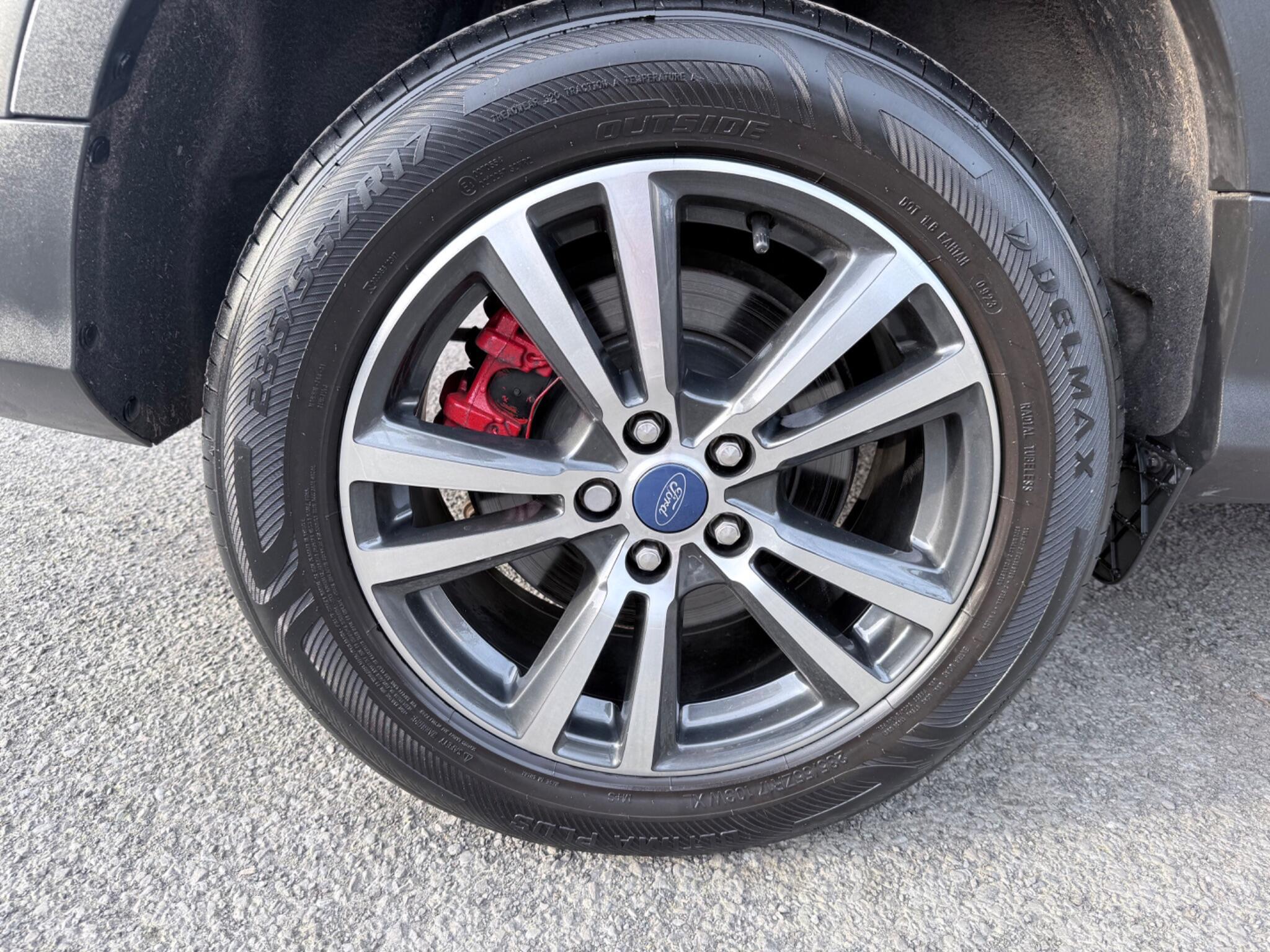 Ford Kuga - Image 30