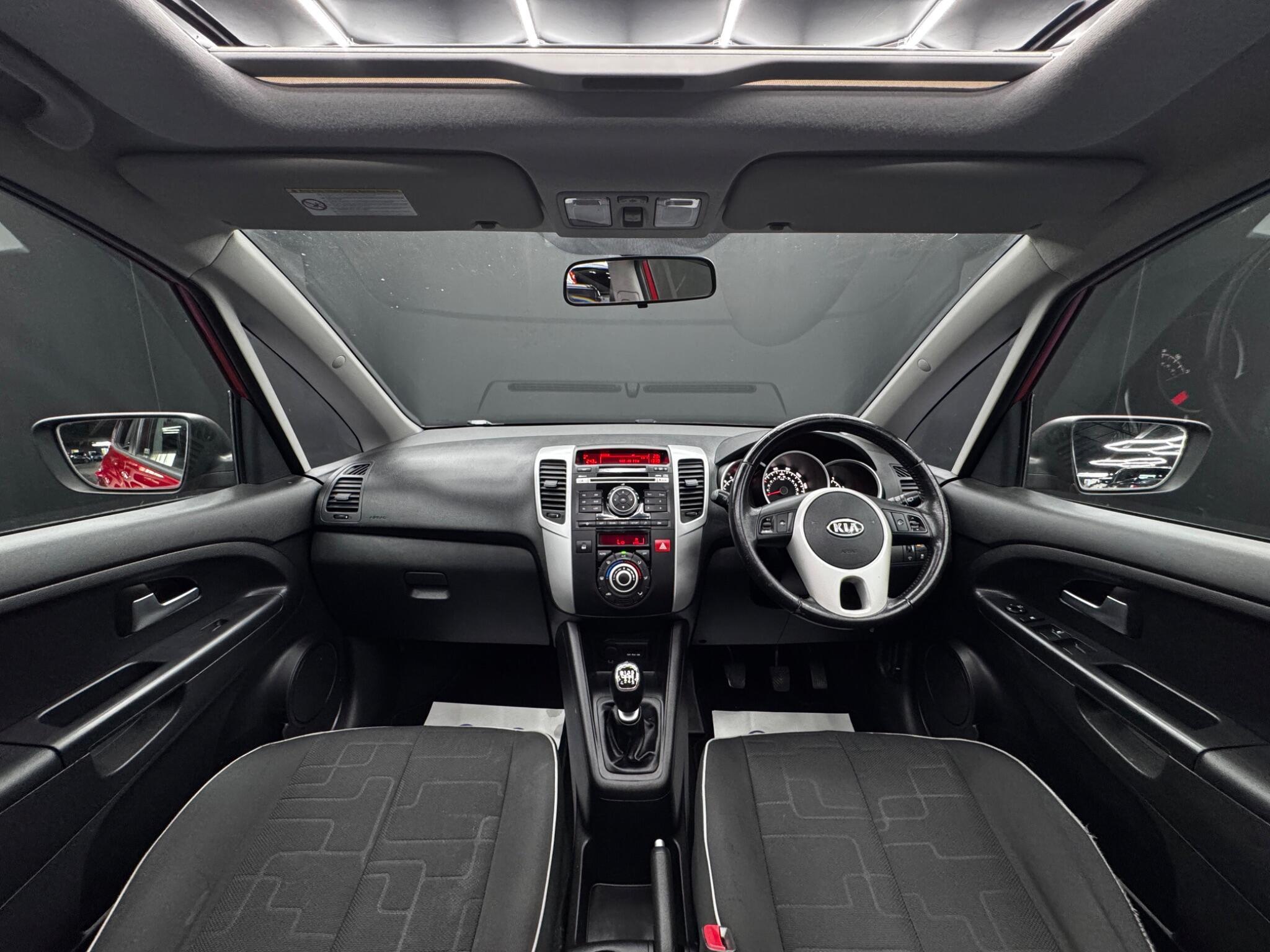 Kia Venga - Image 17