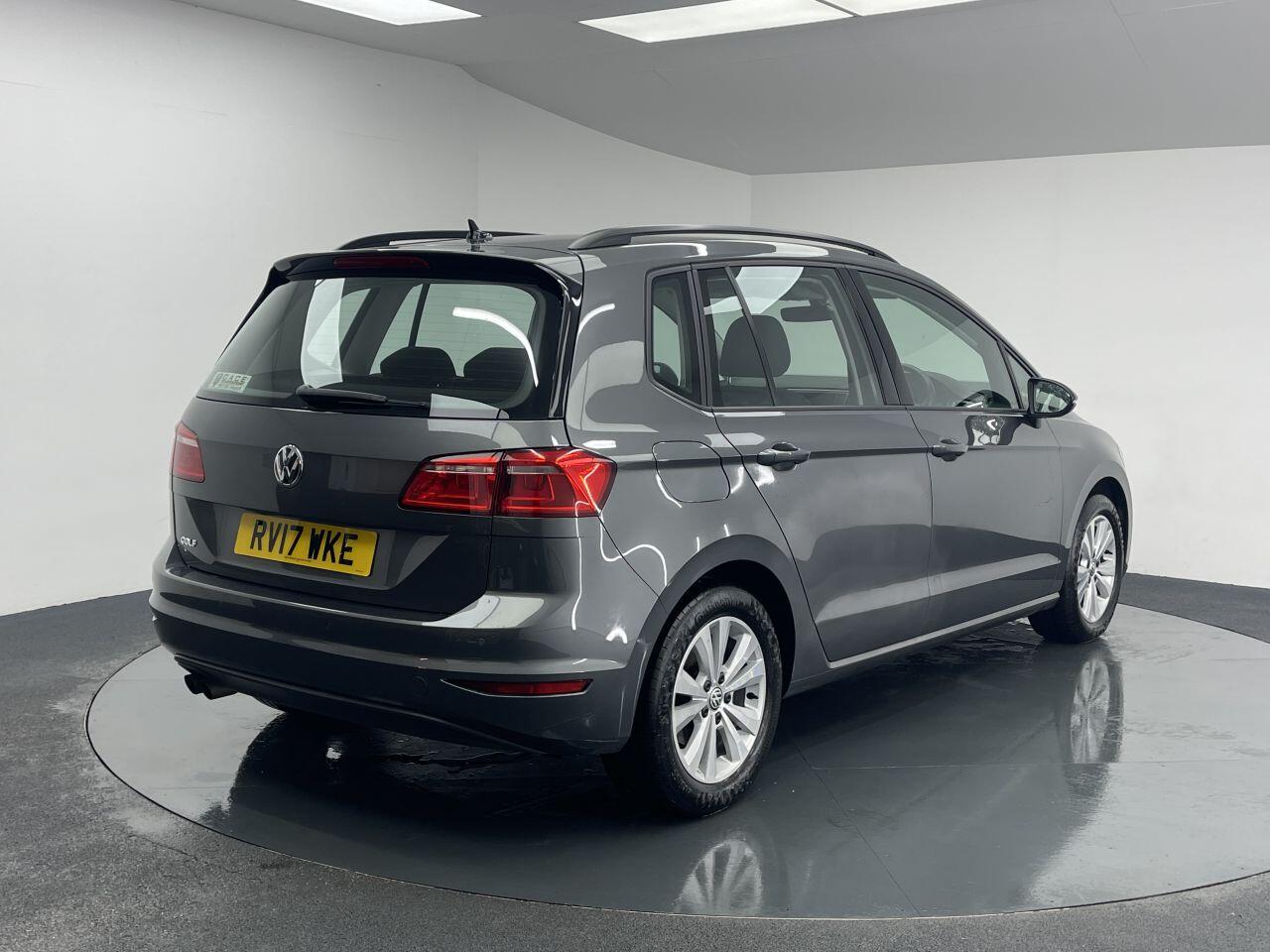 Volkswagen GOLF SV - Image 14