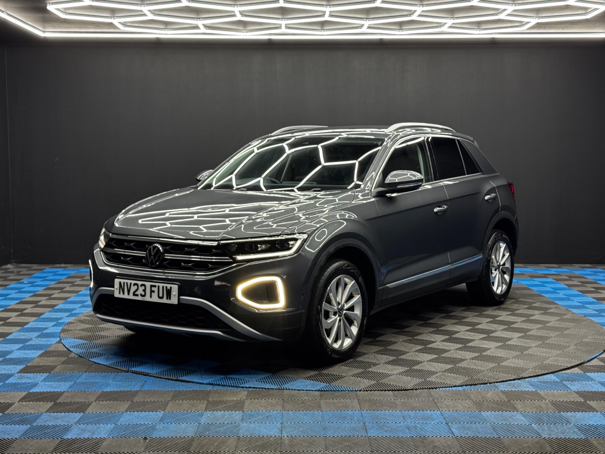 Volkswagen T-Roc - Image 3