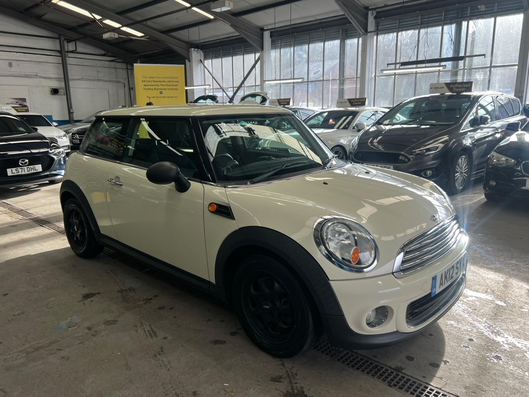 MINI Hatch - Image 6