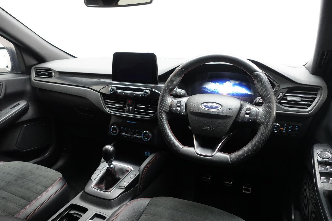 Ford Kuga - Image 15