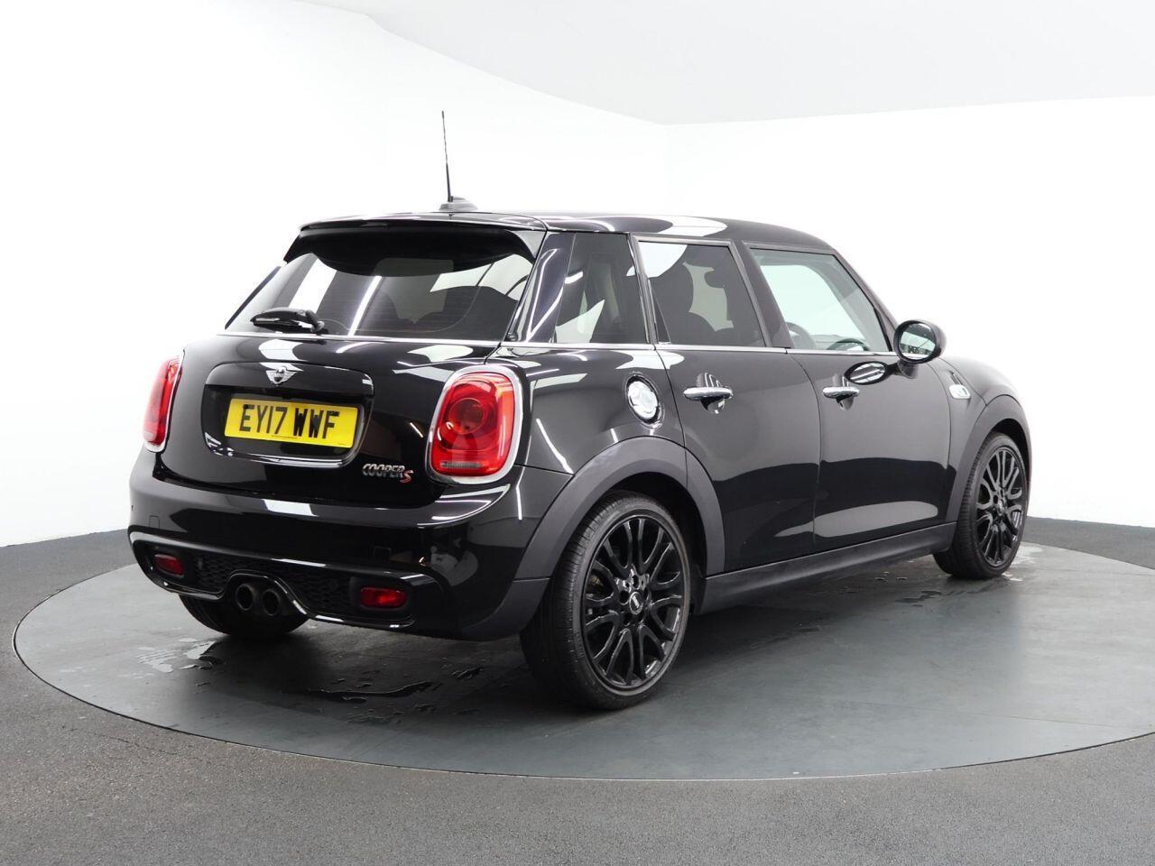 MINI Hatch - Image 12