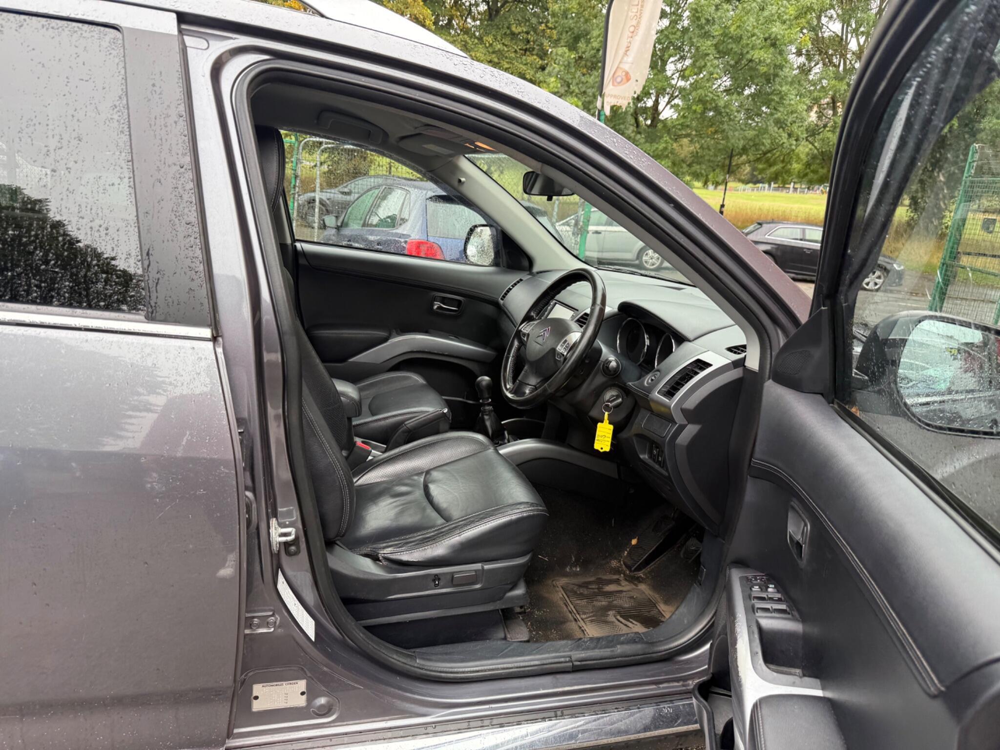 Citroen C-Crosser - Image 19