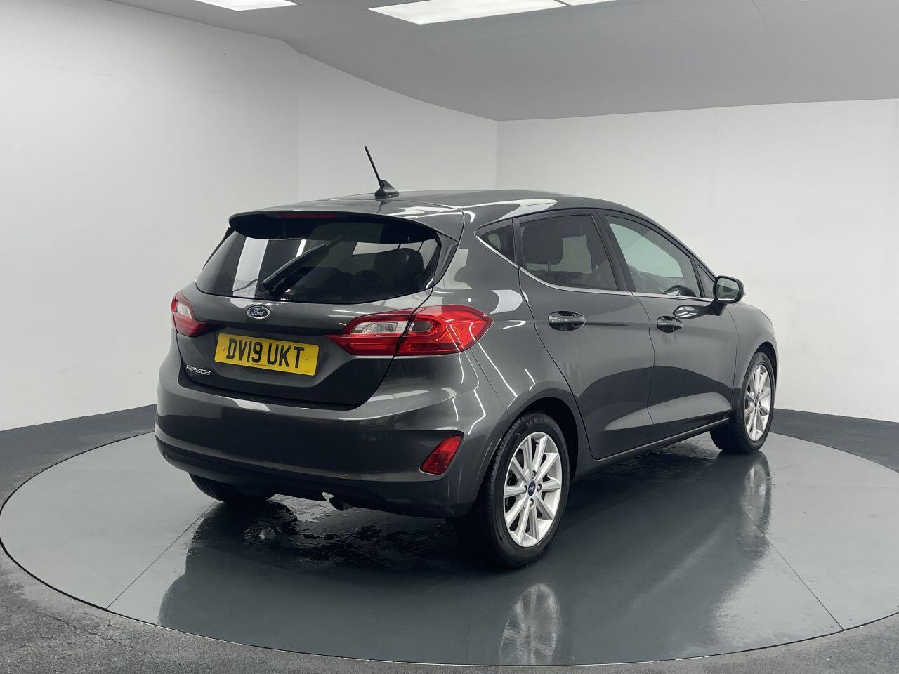 Ford Fiesta - Image 28