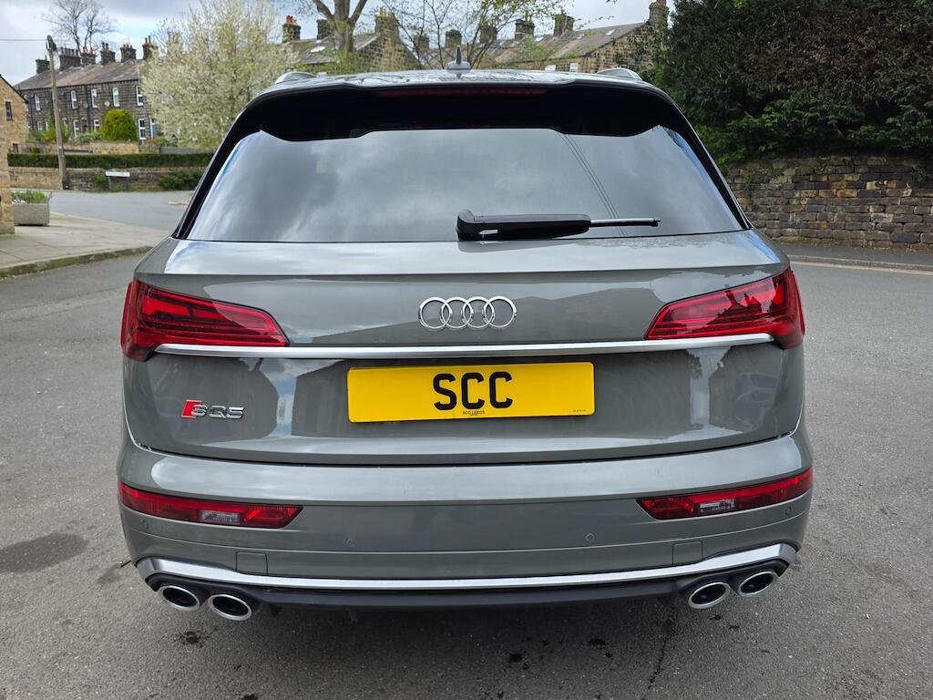Audi SQ5 - Image 9