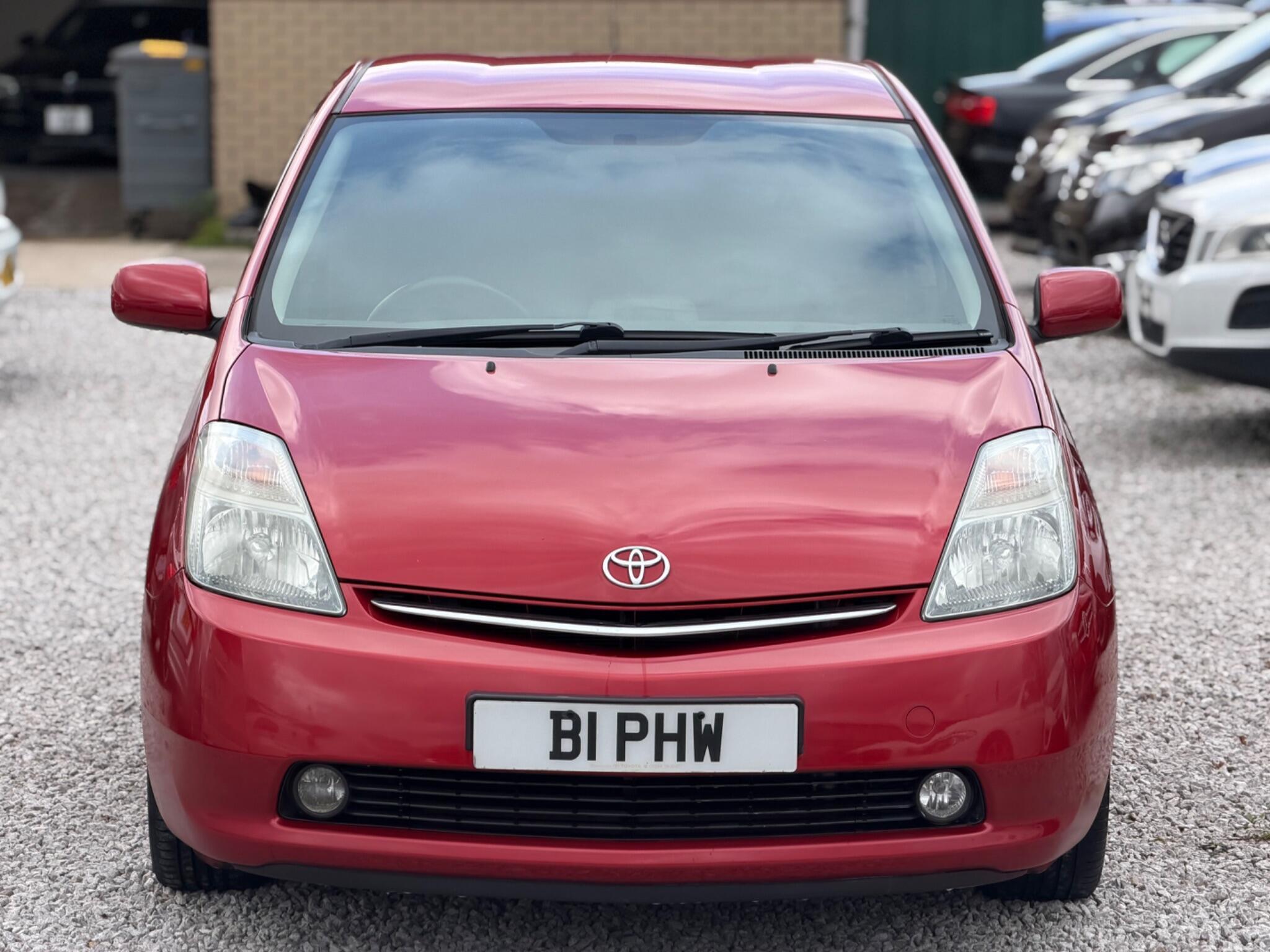 Toyota Prius - Image 4