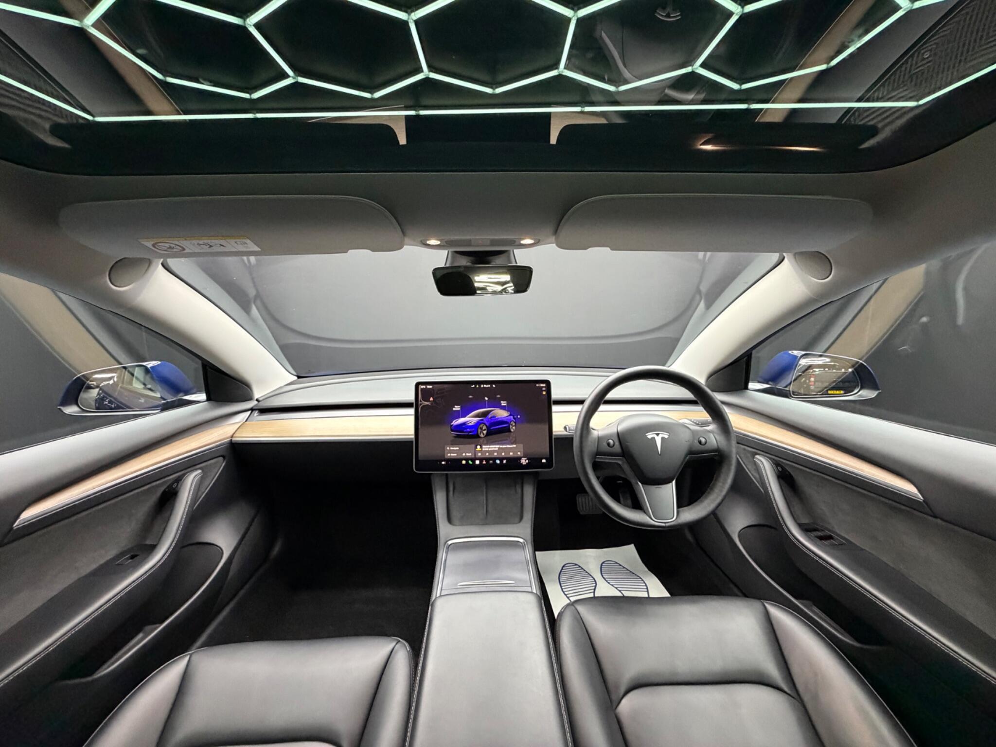 Tesla Model 3 - Image 17
