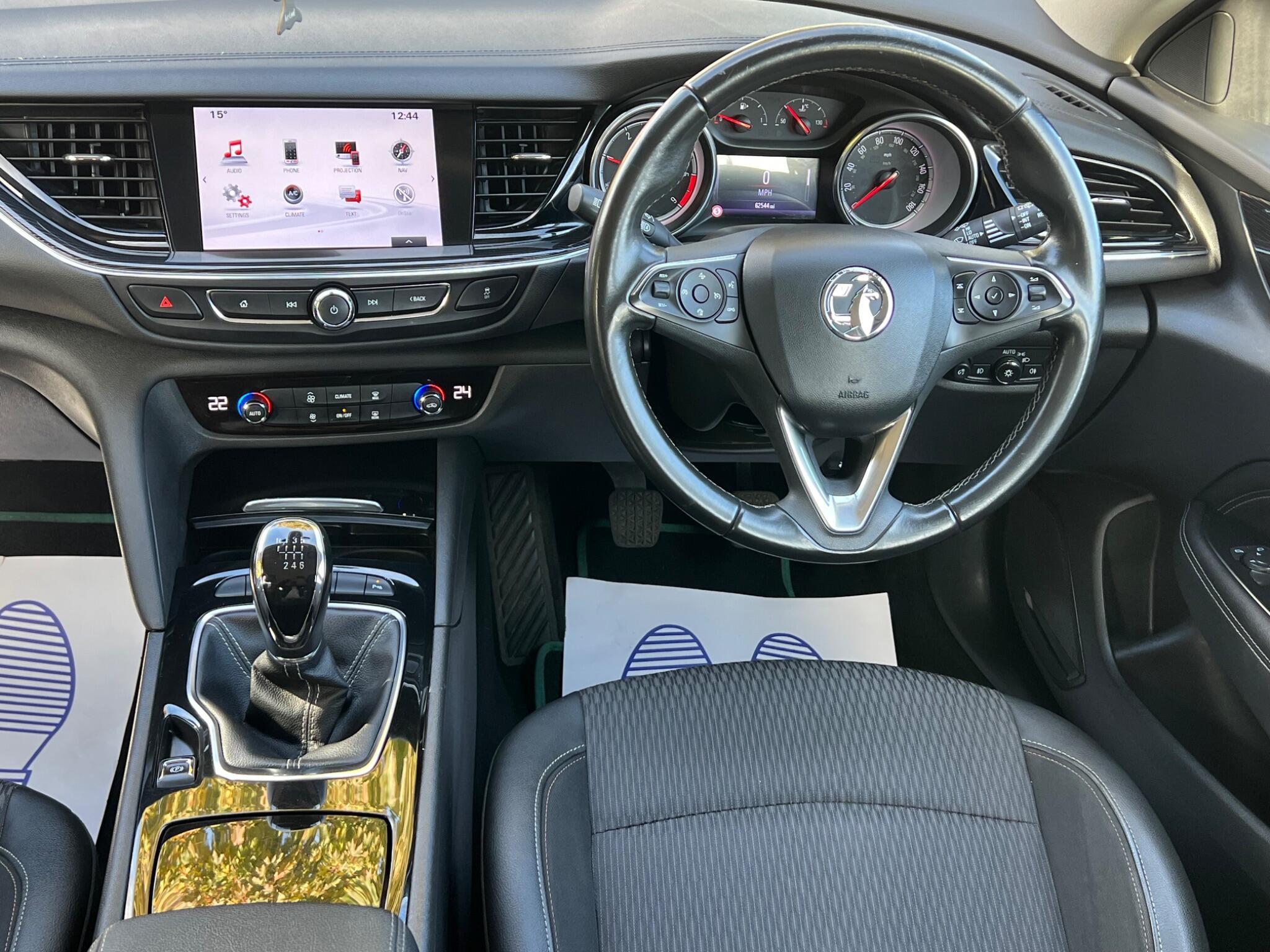 Vauxhall Insignia - Image 16