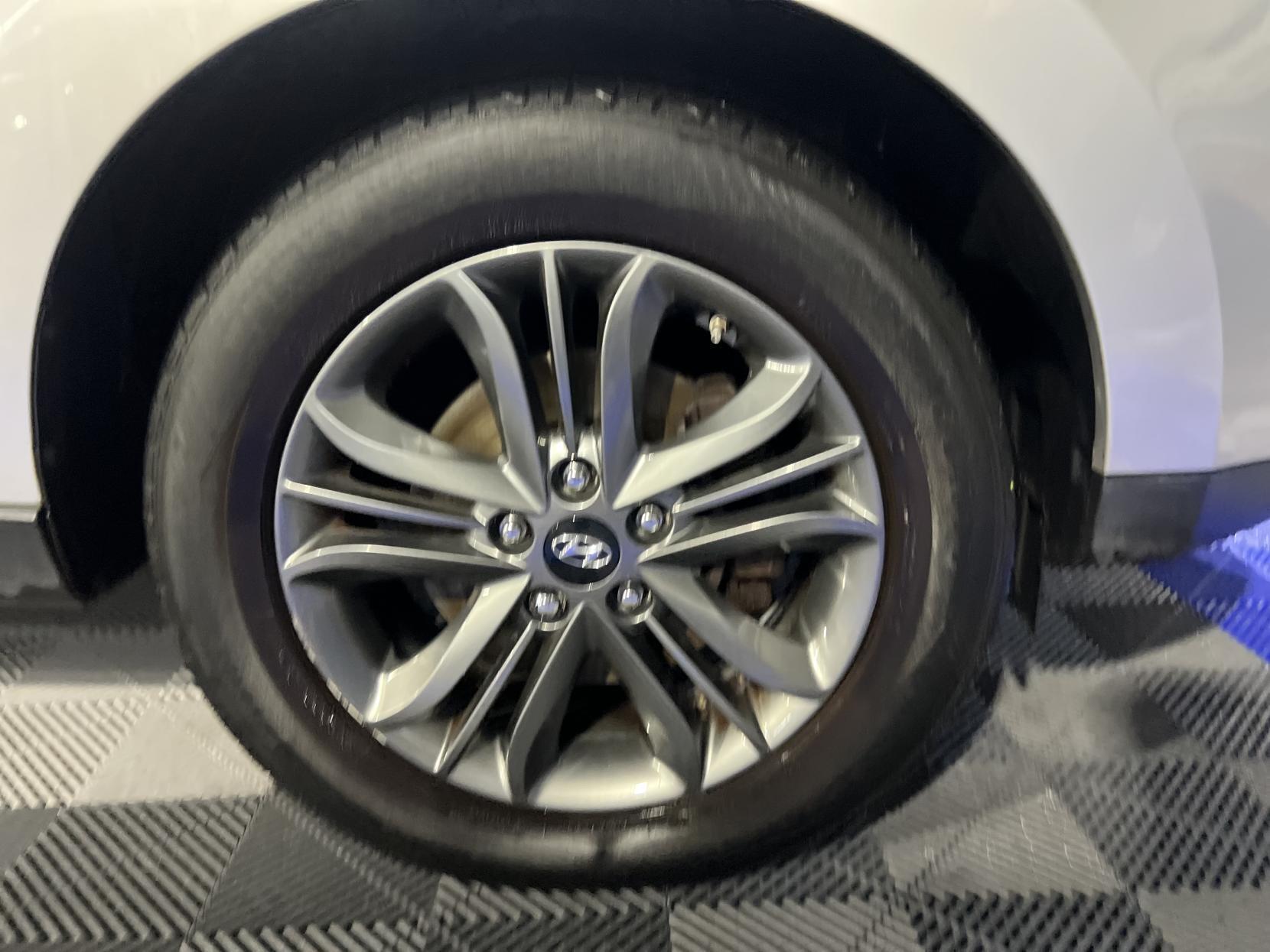 Hyundai ix35 - Image 13