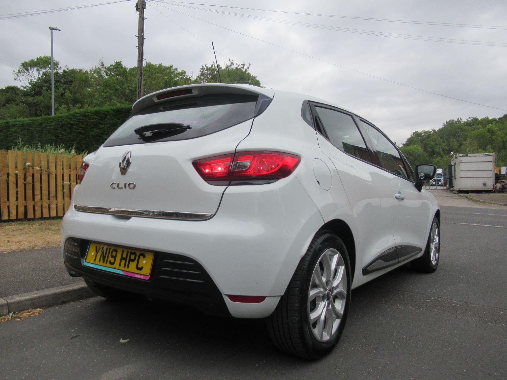 Renault Clio - Image 3