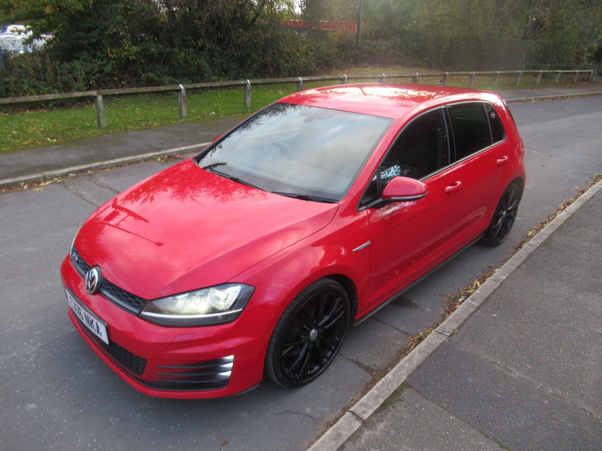 Volkswagen Golf - Image 7