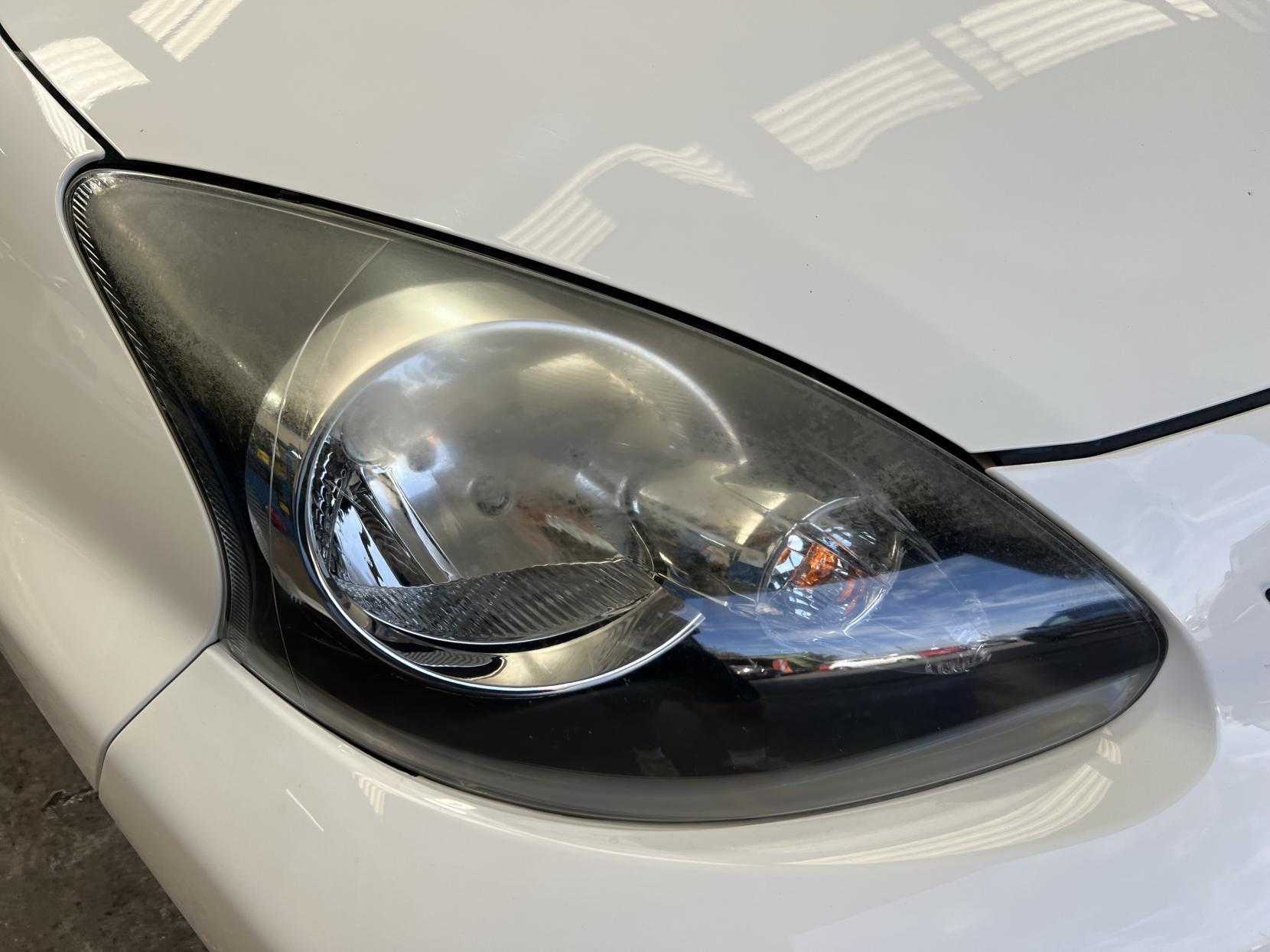 Toyota Aygo - Image 11