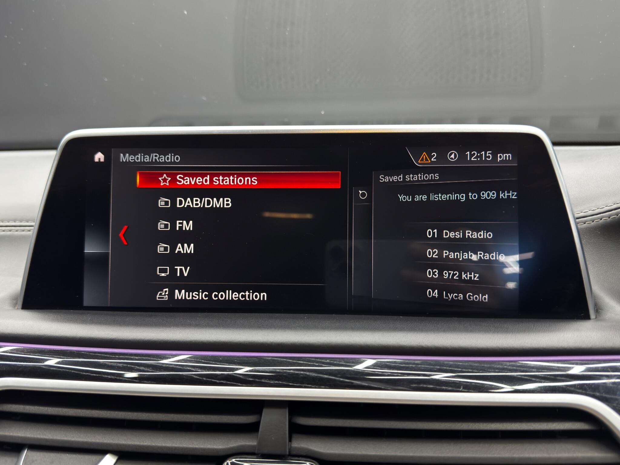 BMW 7 Series - Image 32