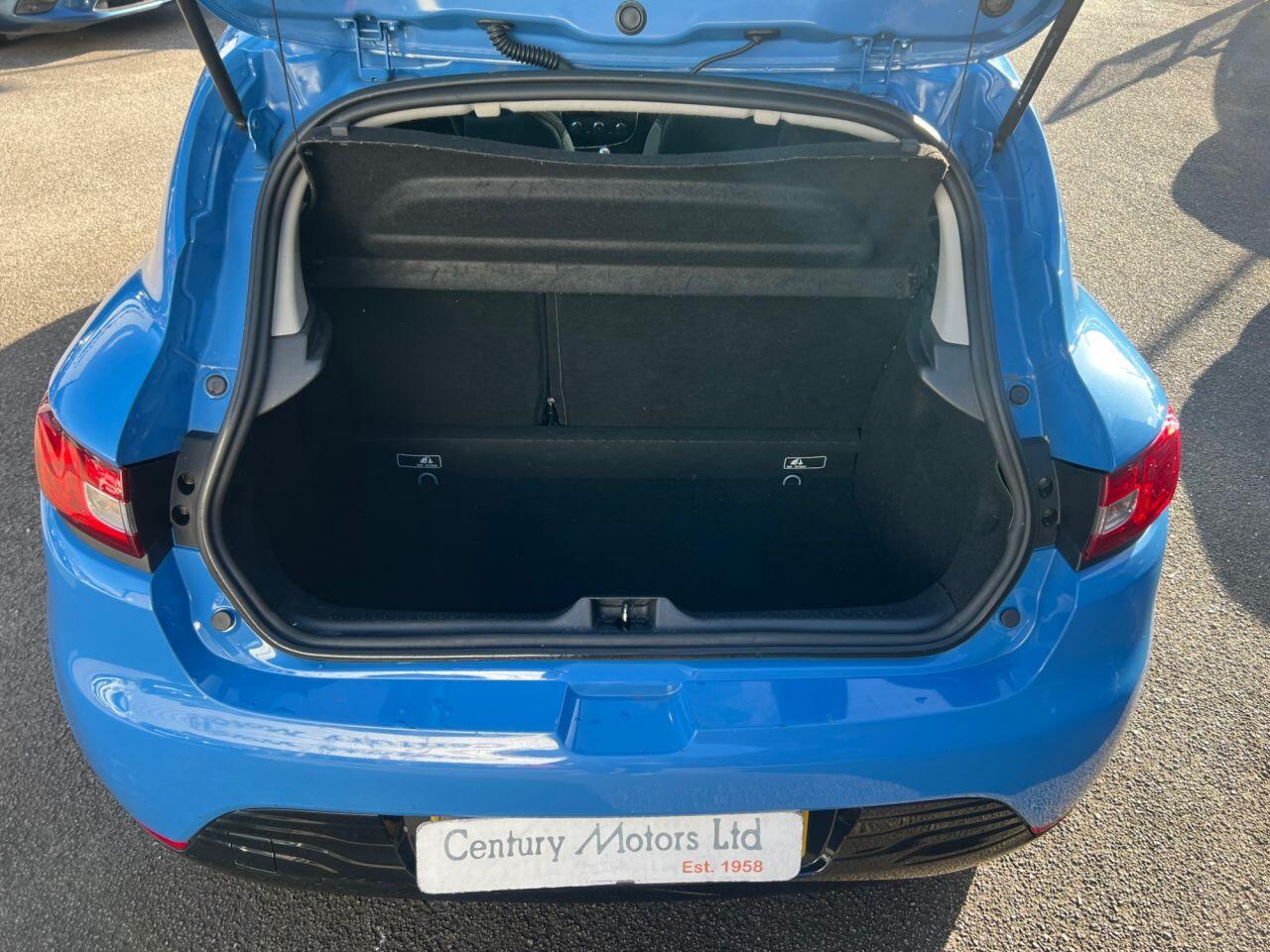 Renault Clio - Image 4