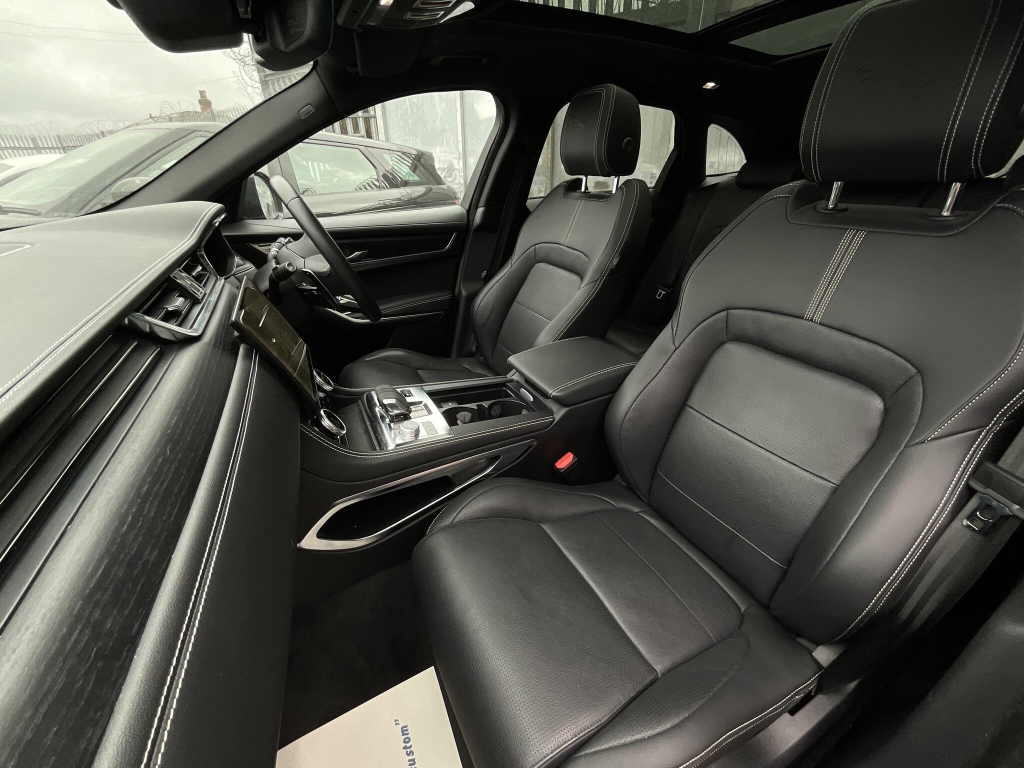 Jaguar F-Pace - Image 17