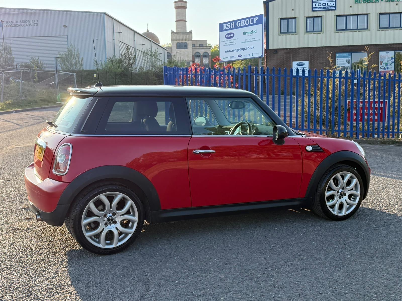 MINI Hatch - Image 11