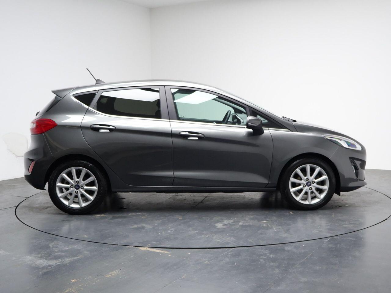 Ford Fiesta - Image 14
