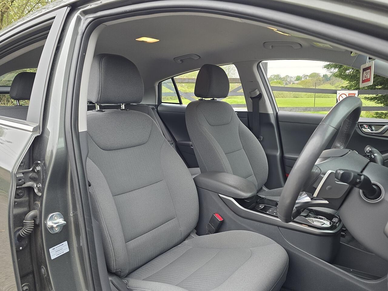 Hyundai Ioniq - Image 16