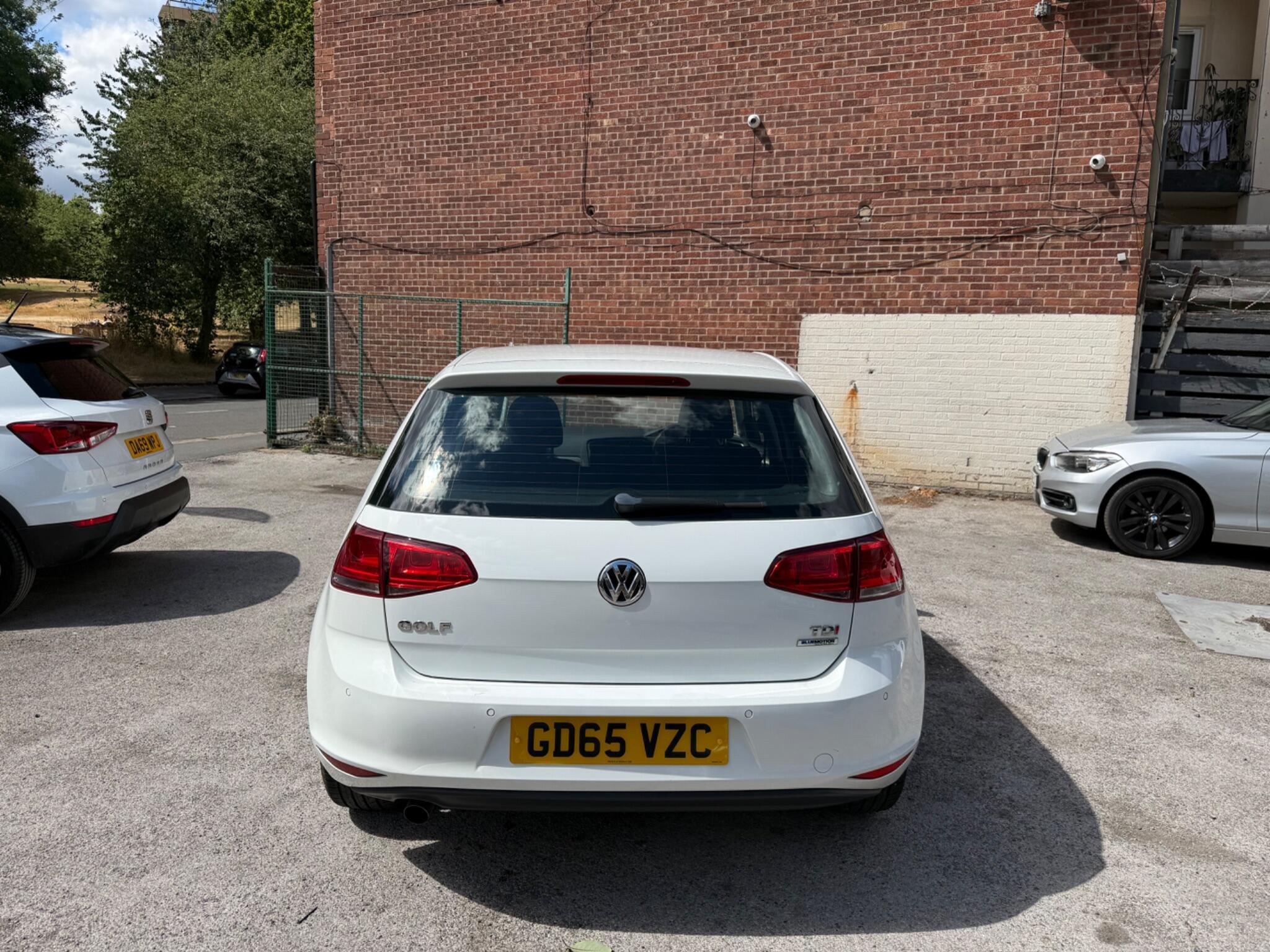 Volkswagen Golf - Image 6