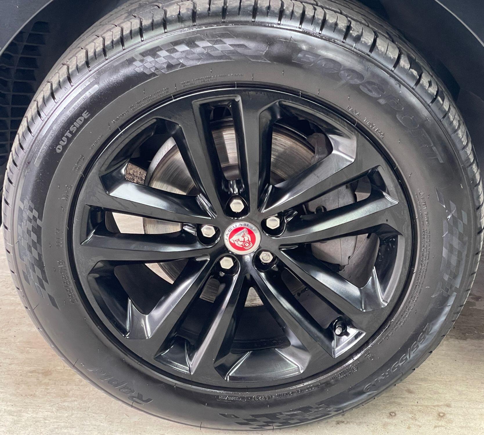 Jaguar F-Pace - Image 17