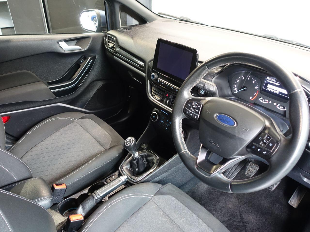 Ford Fiesta - Image 2