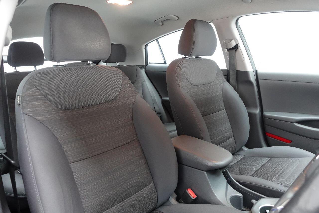 Hyundai Ioniq - Image 3
