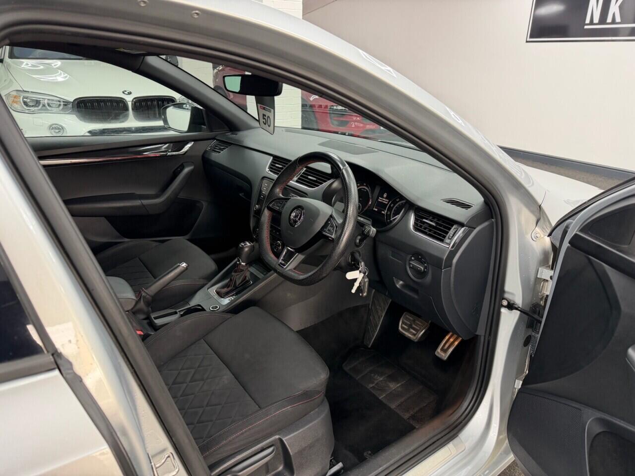Skoda Octavia - Image 14
