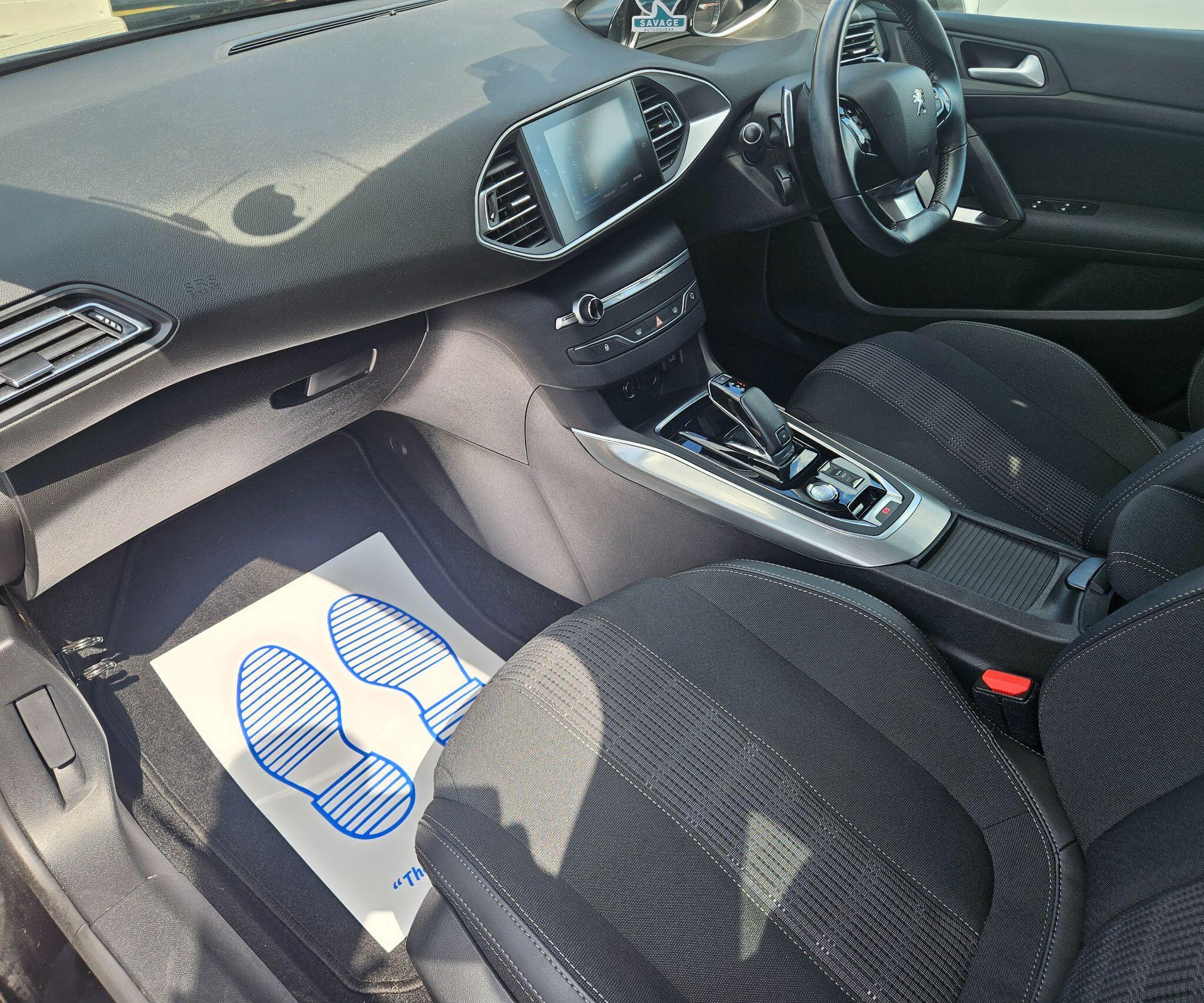 Peugeot 308 - Image 20