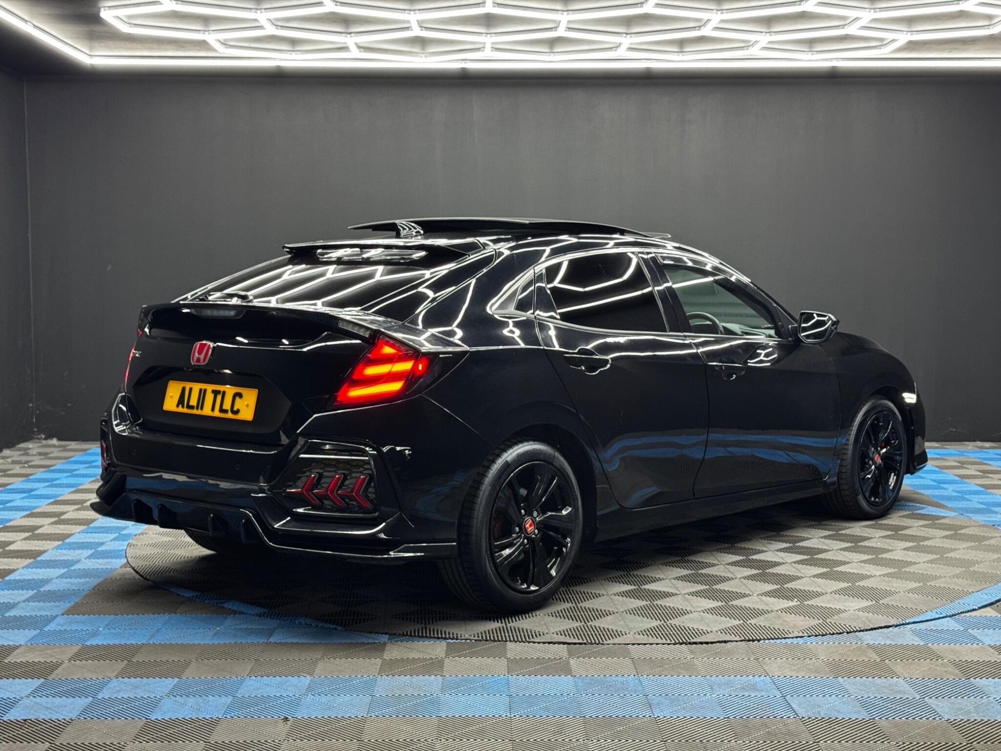 Honda Civic - Image 5