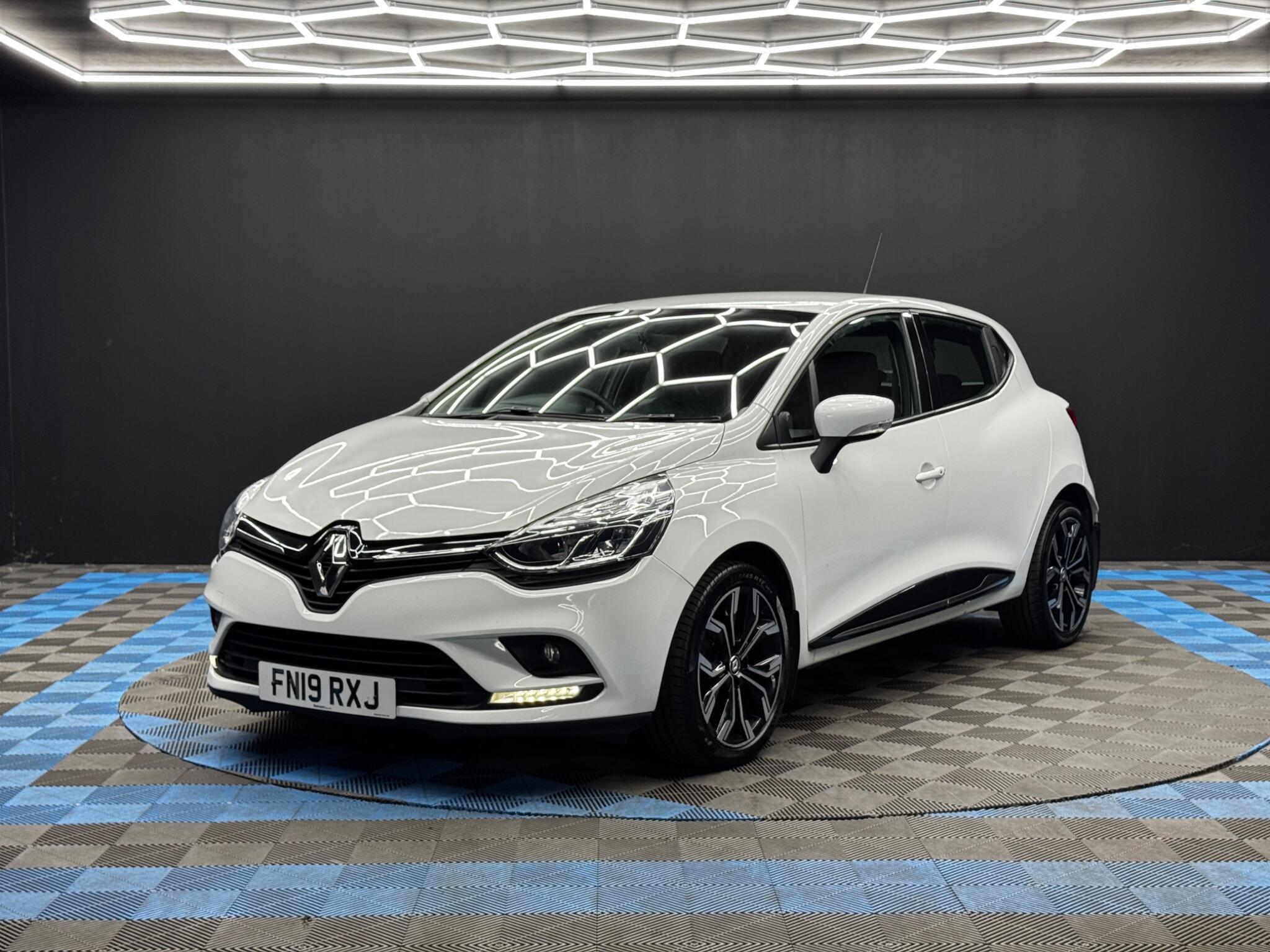 Renault Clio - Image 3