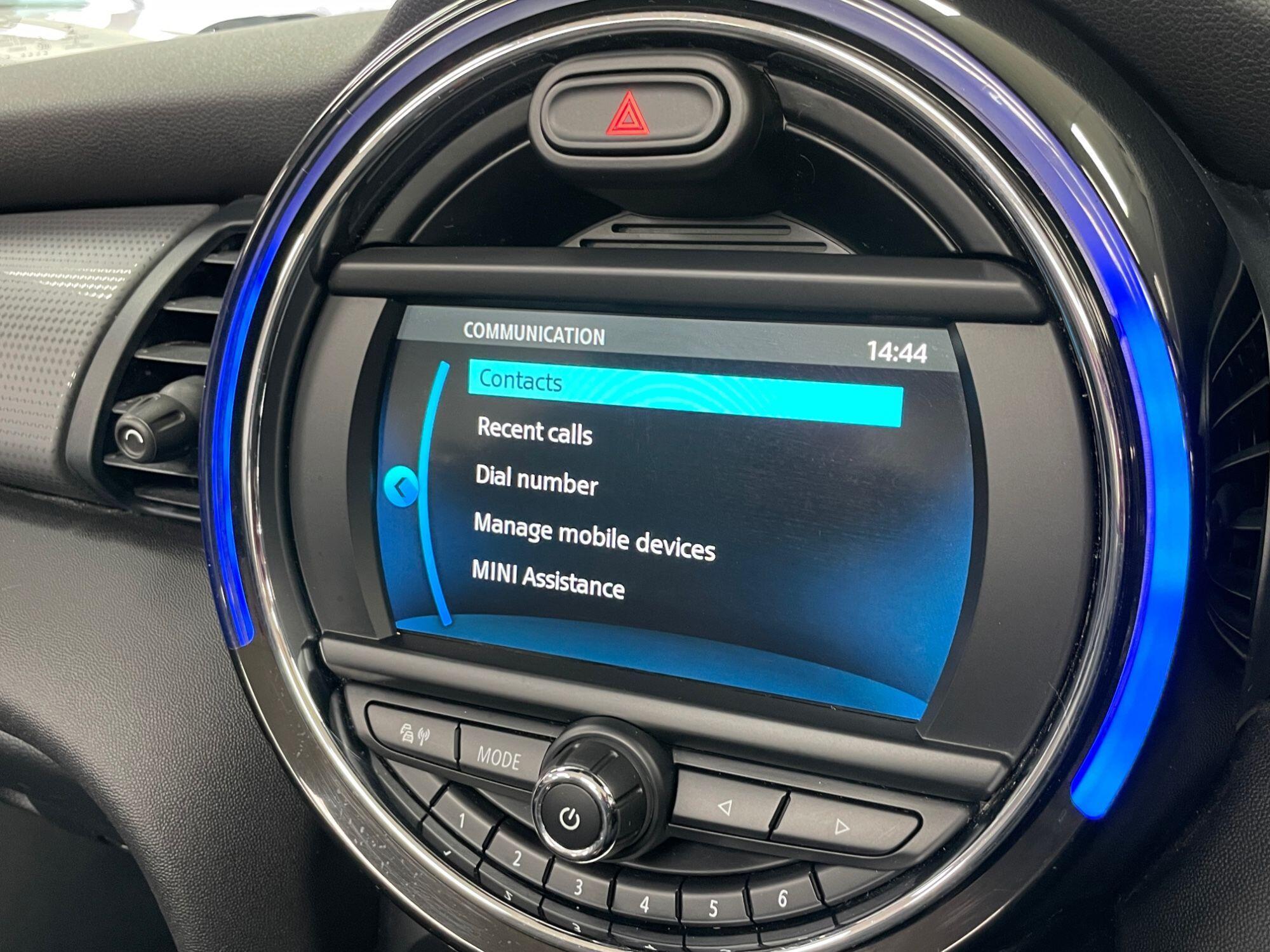 MINI Convertible - Image 46