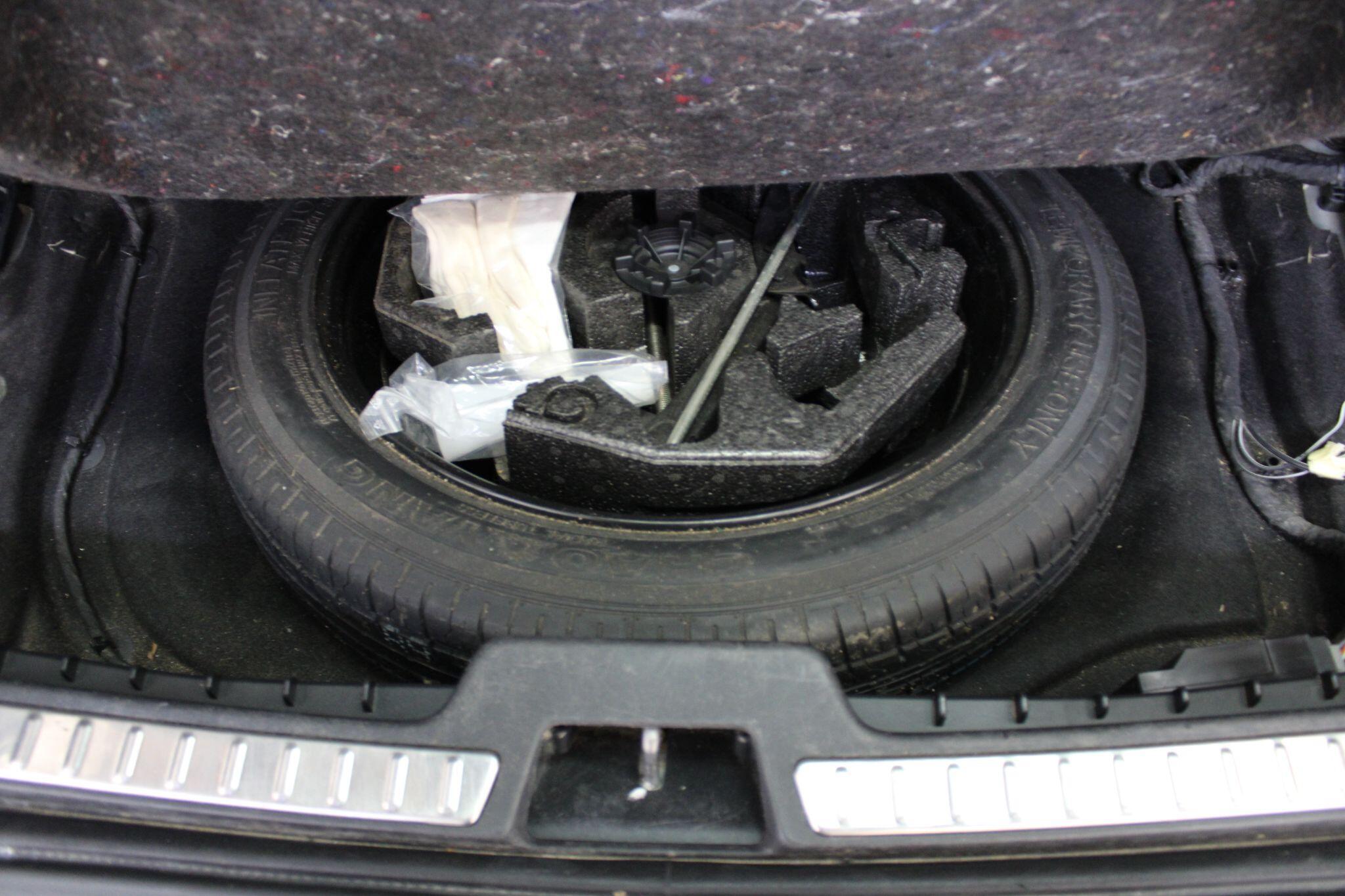 Volvo XC90 - Image 64