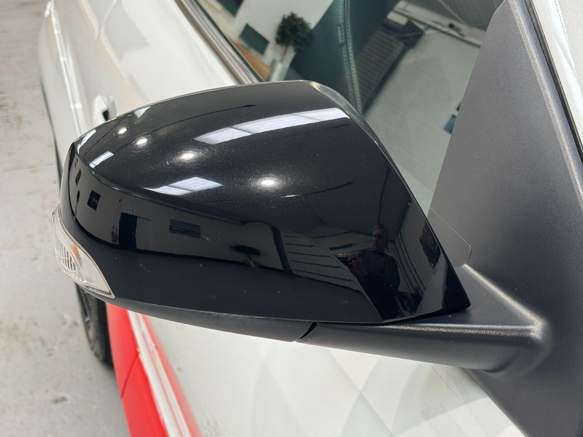 Renault Megane - Image 42