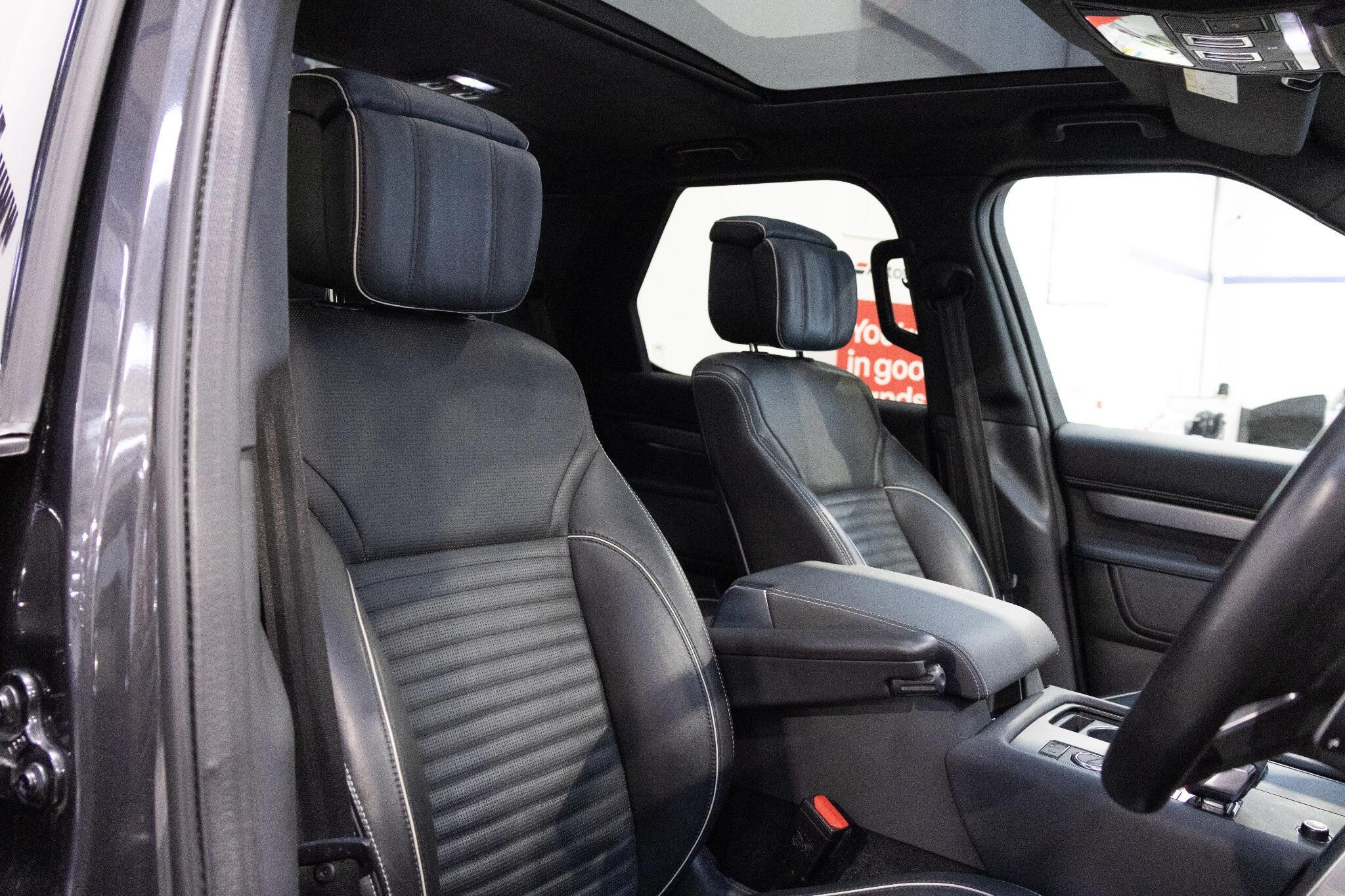 Land Rover Discovery - Image 35