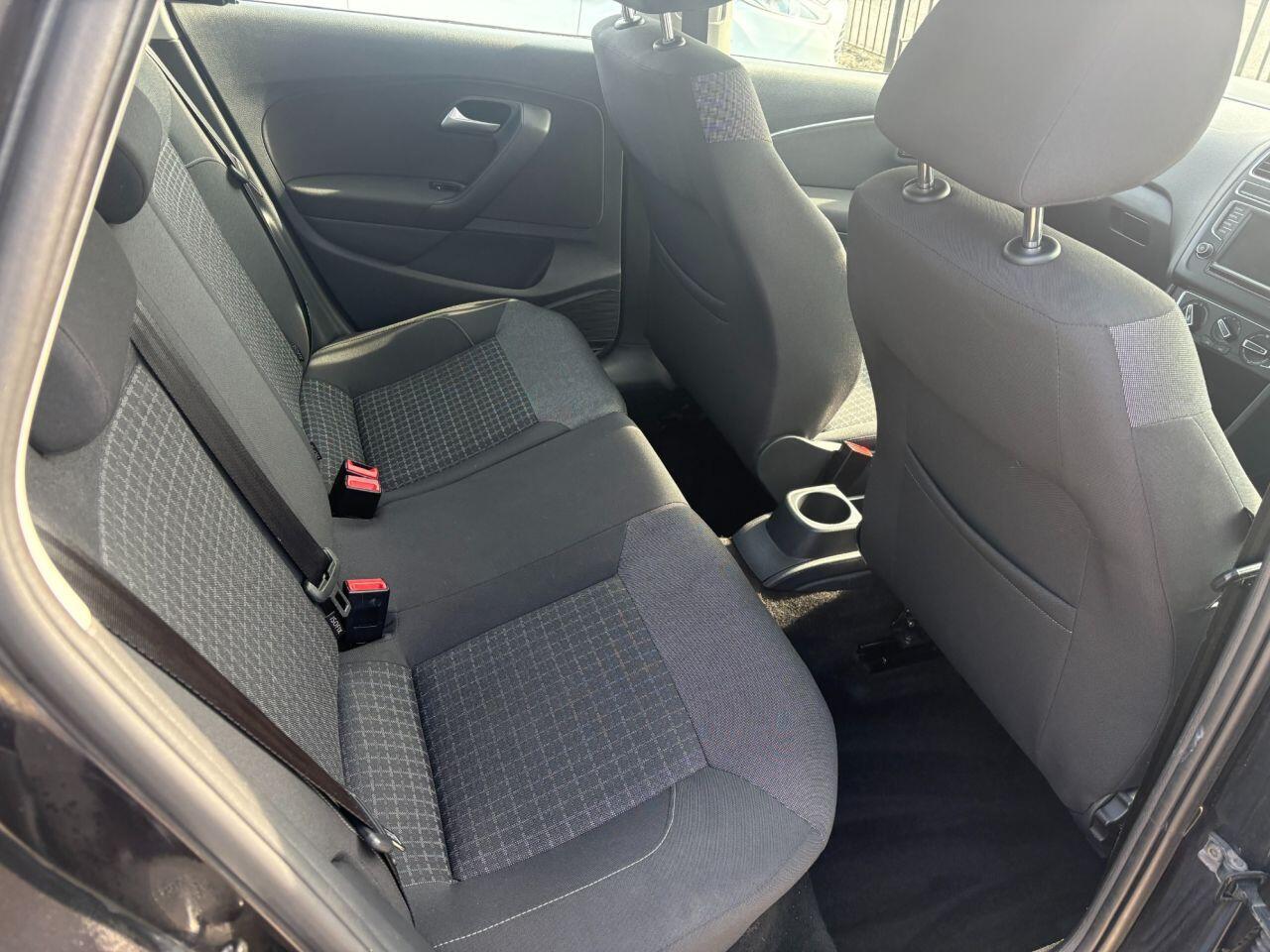 Volkswagen Polo - Image 18