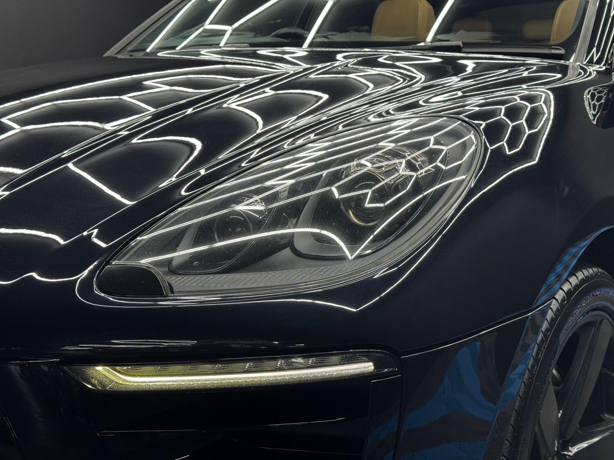 Porsche Macan - Image 10