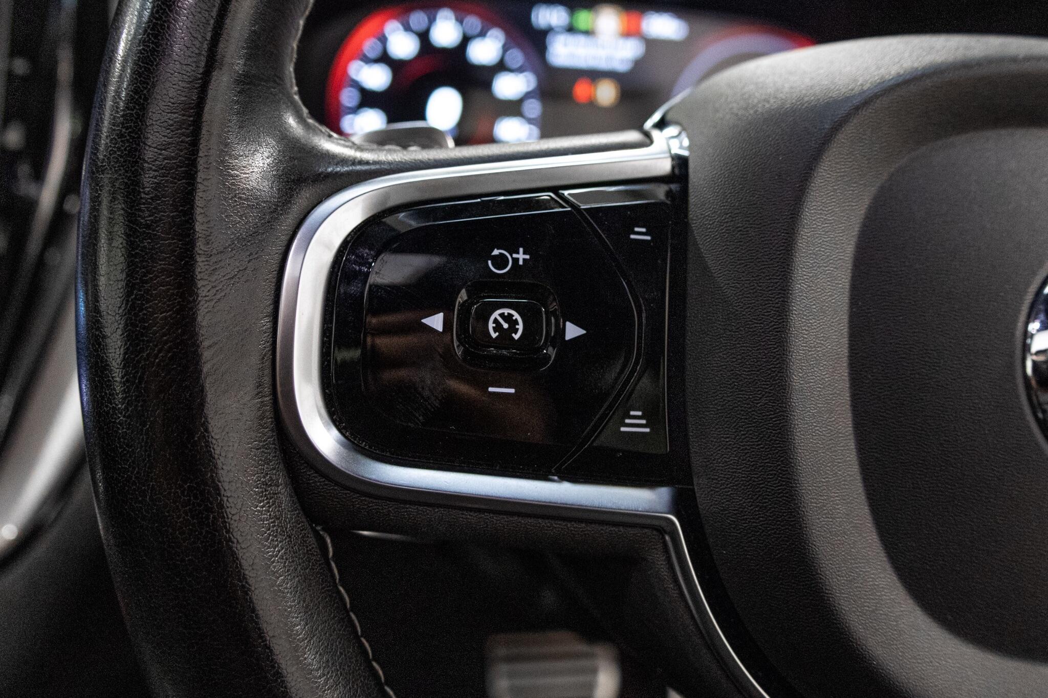 Volvo XC60 - Image 34