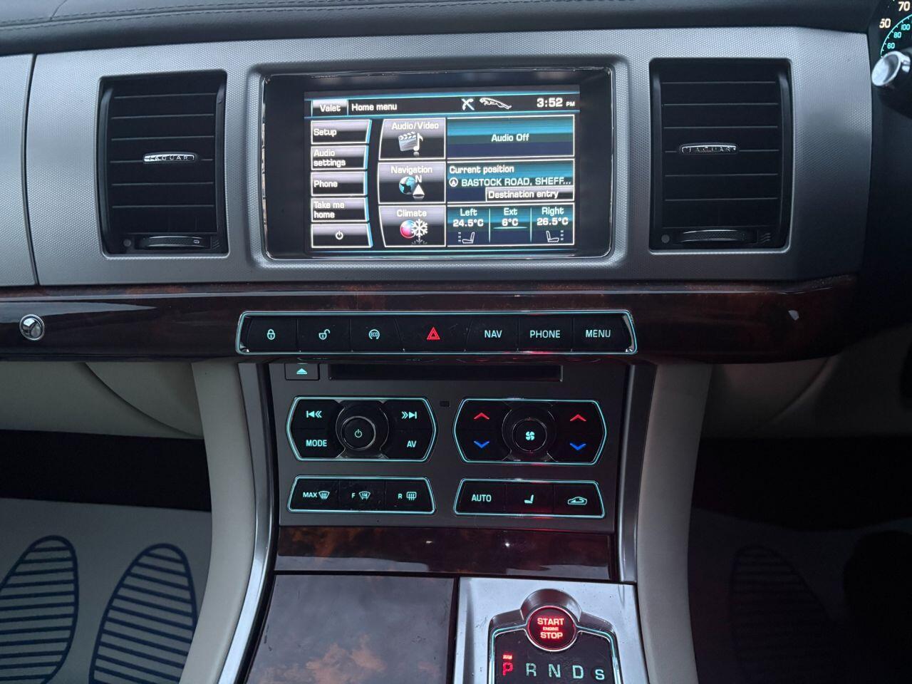 Jaguar XF - Image 11