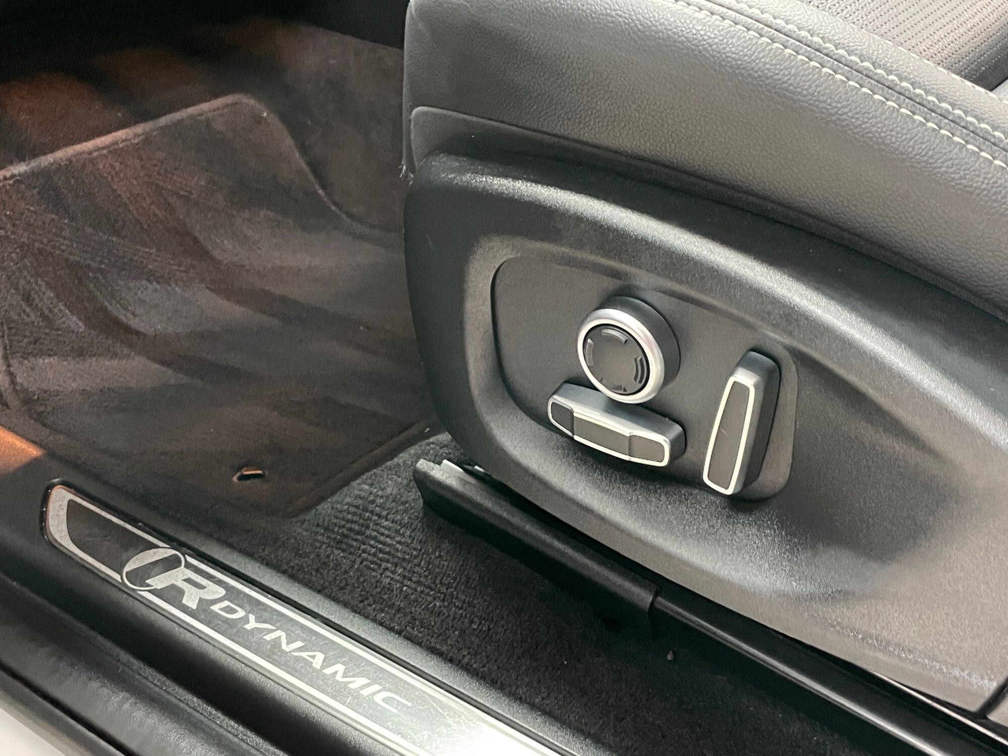 Jaguar E-Pace - Image 50