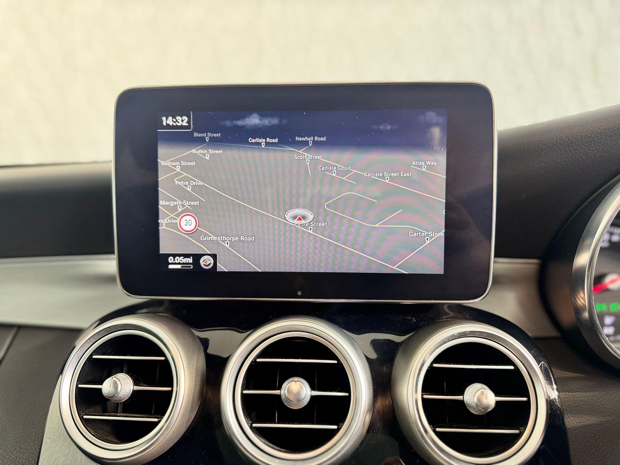 Mercedes C Class - Image 27