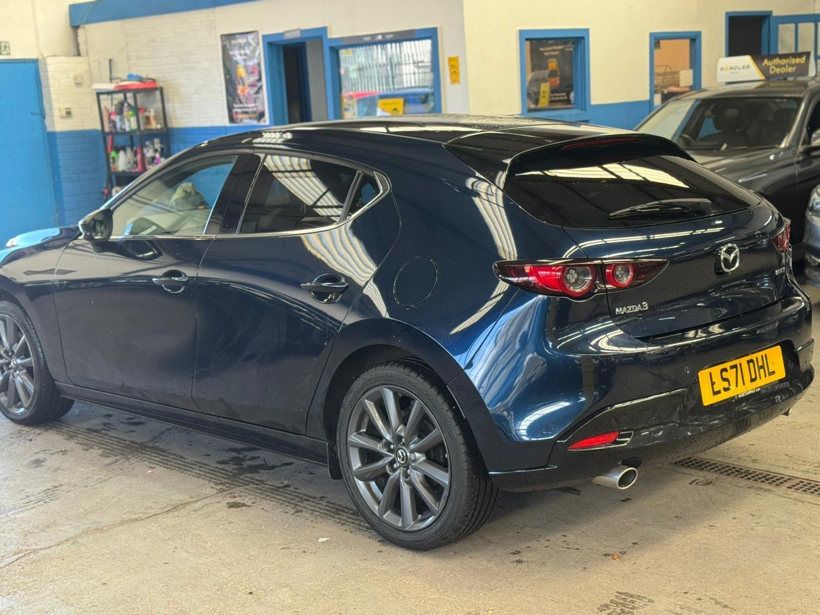 Mazda MAZDA3 - Image 5